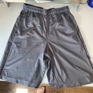 Under armour grey loose fit athletic shorts - S